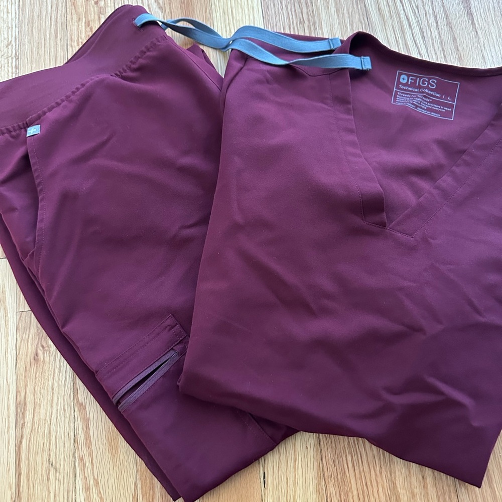 FIGS Three-Pocket Scrub Top and Zamara Joggers